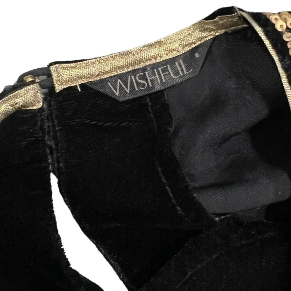 Wishful Black Beaded Velour Cropped Top 8 - Picture 4 of 4